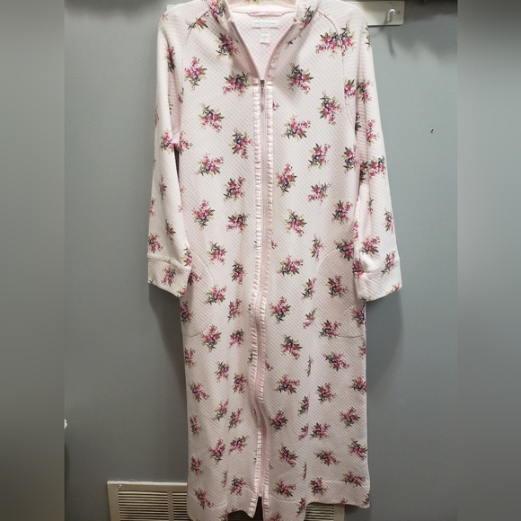 Carole Hochman Pink Floral Quilted Zip Front Long Sleeve Robe, Small - Picture 1 of 8